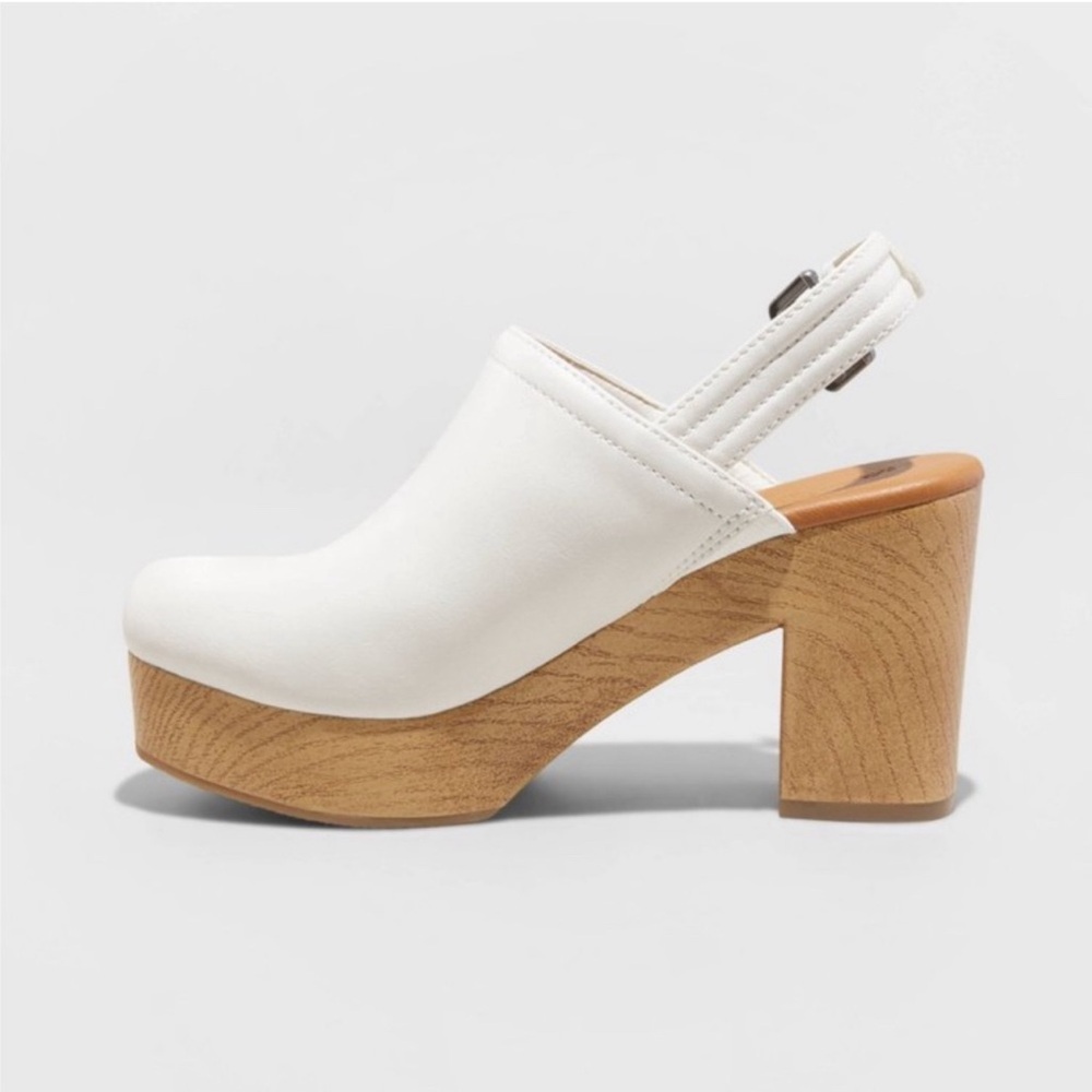 NWT Universal Thread Watson White Platform Clogs Mules Women’s size 8 - Picture 2 of 4